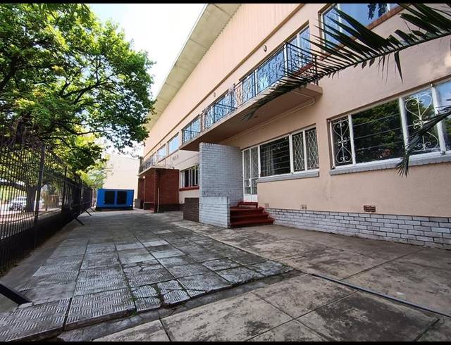 BUSINESS FOR SALE IN QUEENSTOWN CENTRAL